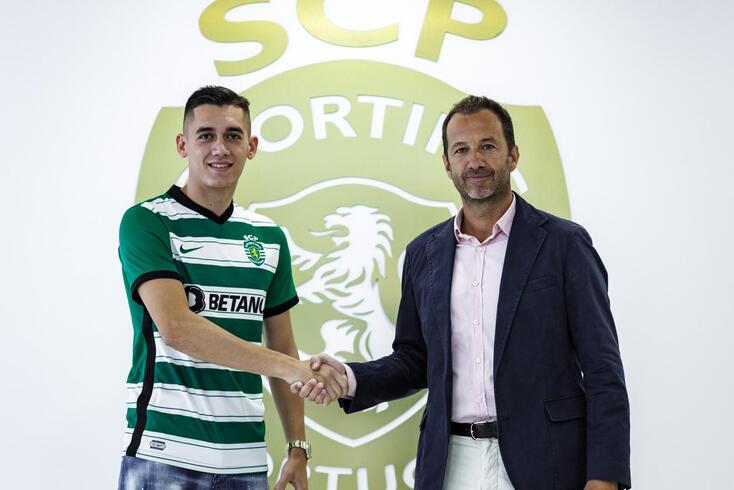 Oficial - Sporting Apresenta Reforço